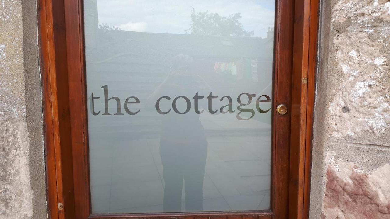 North End The Cottage 奈恩 外观 照片